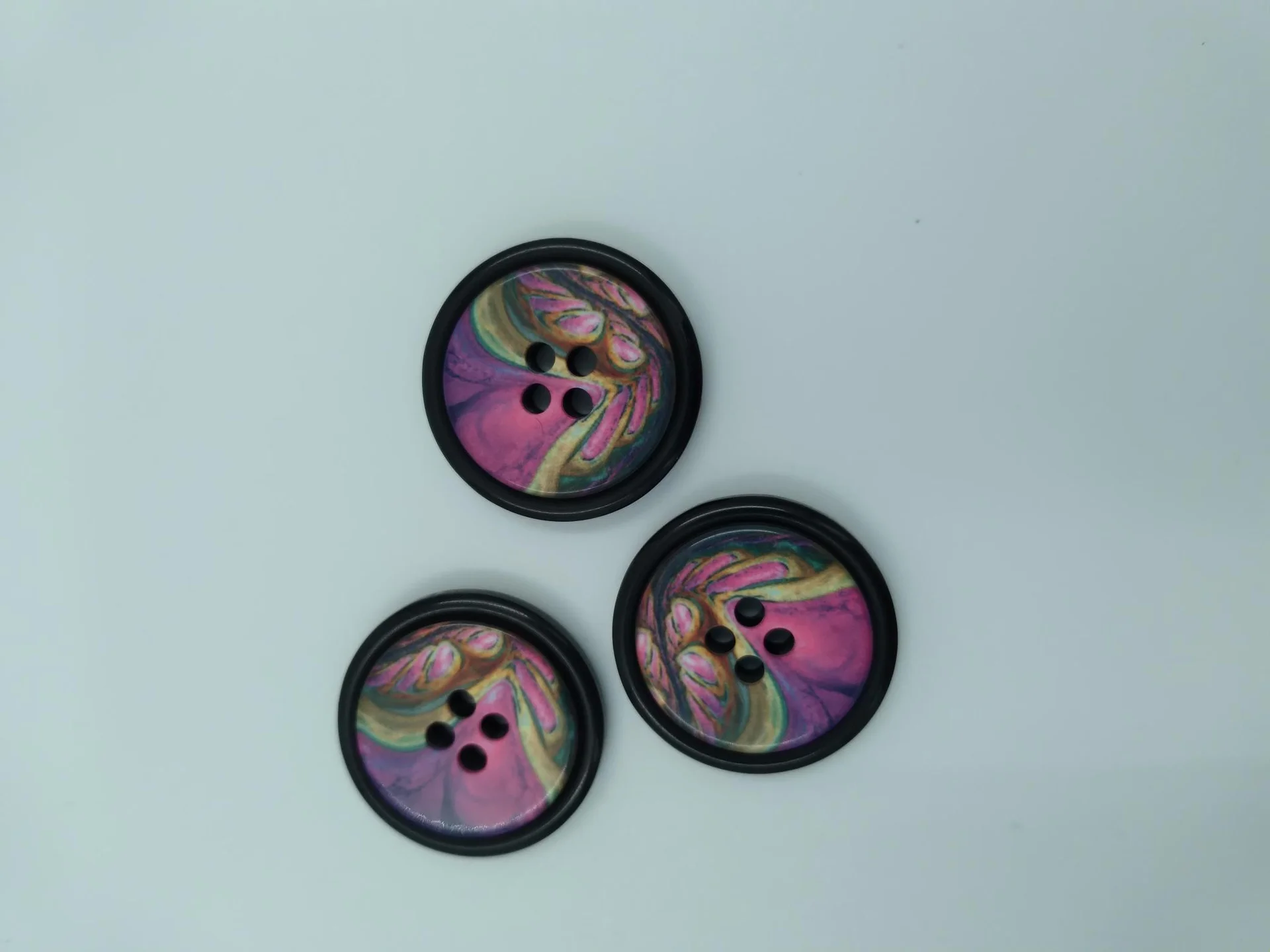 Button 1a42235 36 Col 450