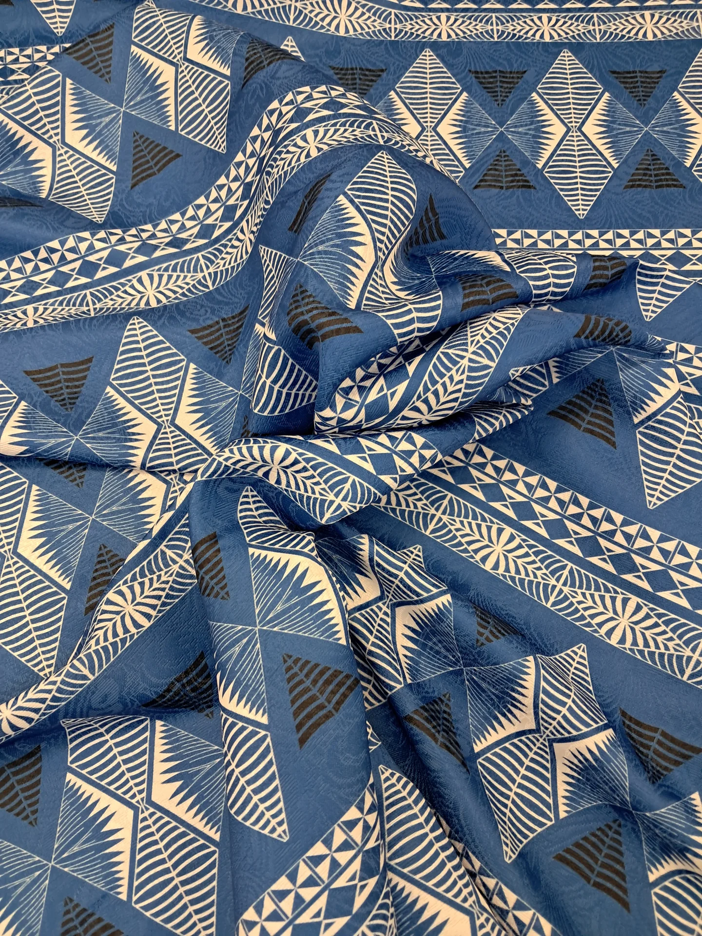 Pasifika Jacquard Masi Tapa Blues